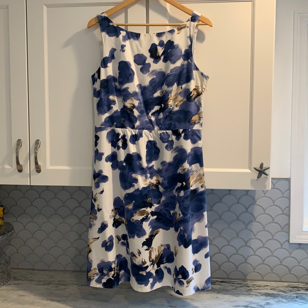 Beautiful Ann Taylor floral dress